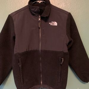 Pre-pwned  authentic  The North face Girls .